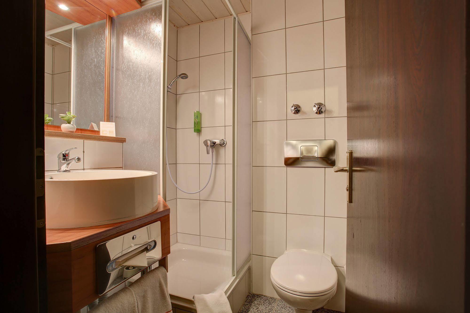 Trip Inn Hotel Blankenburg Карлсруе Екстериор снимка